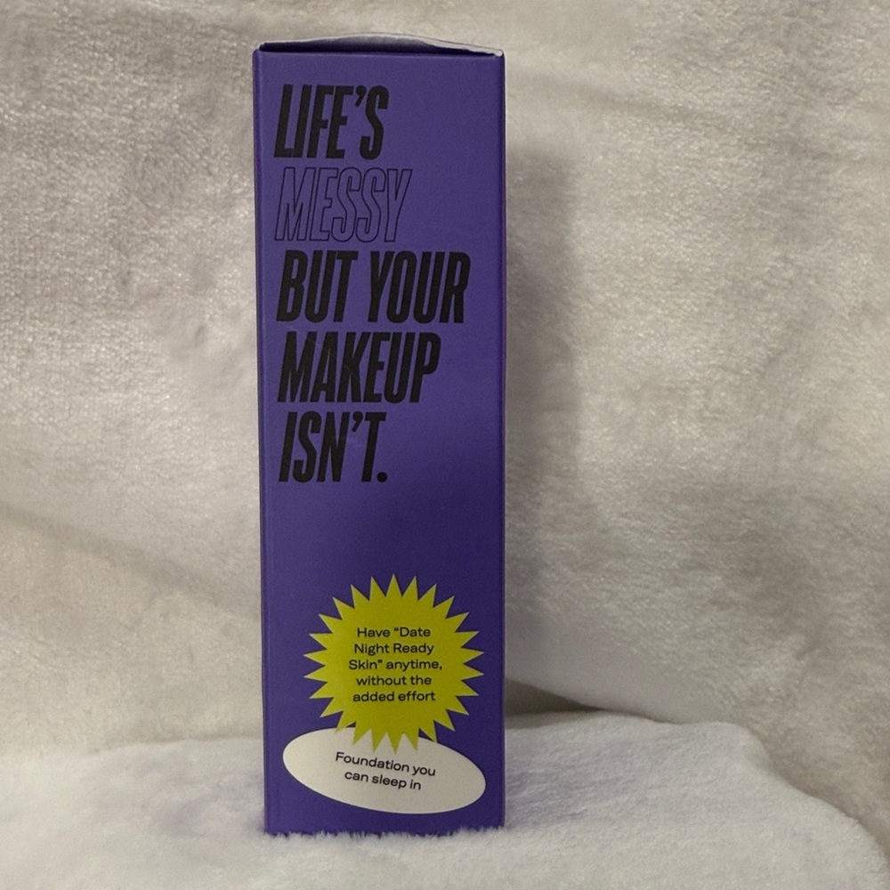 Youthforia Date Night Skin Tint Serum Foundation - Purple - Picture 5 of 7